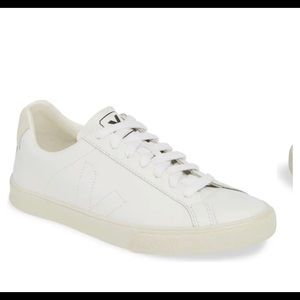 Brand NEW VEJA Espalar size 6 US, EUR 37